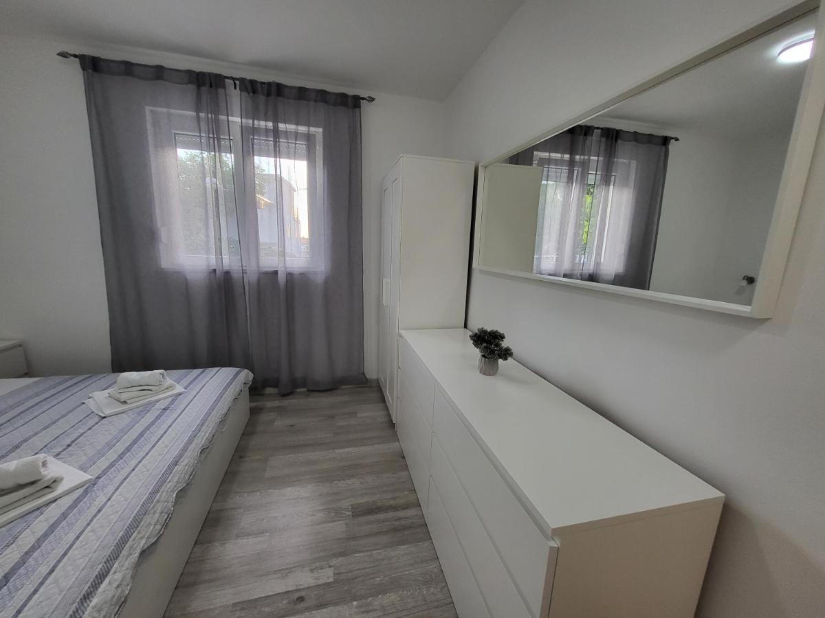 E&A Apartamento Baška Voda Exterior foto